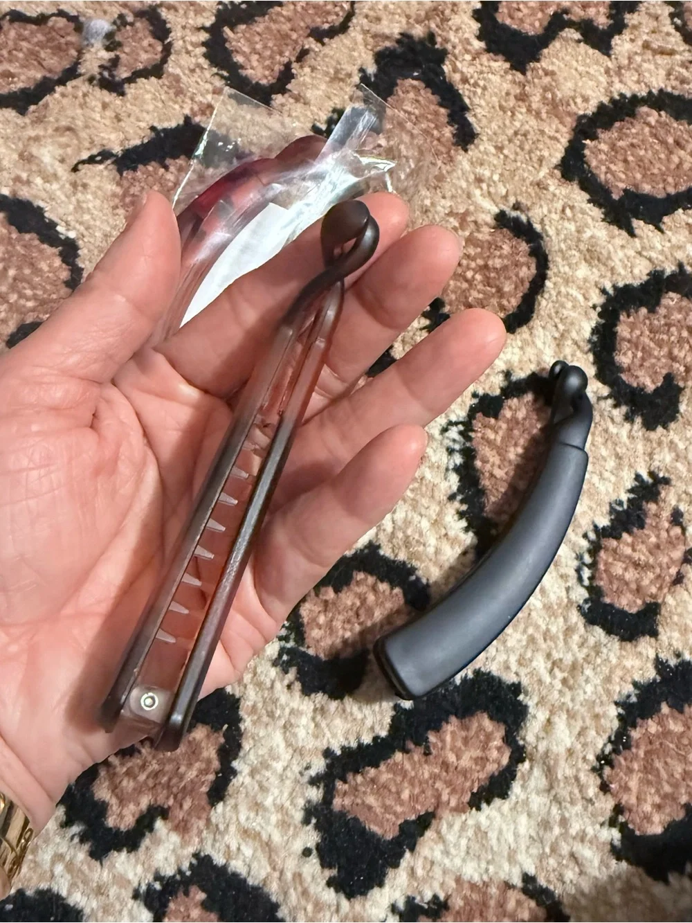 Banana Hair Clips - 3-Pack (Tortoiseshell and Black) ponytail banana clips
